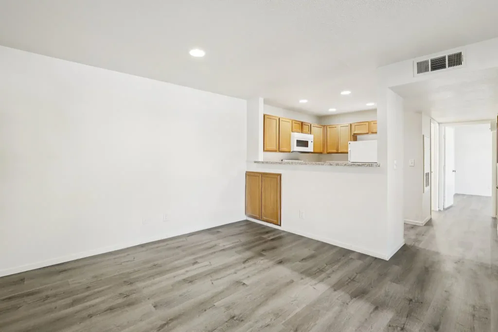 Ashford Manor Open Floor Plan