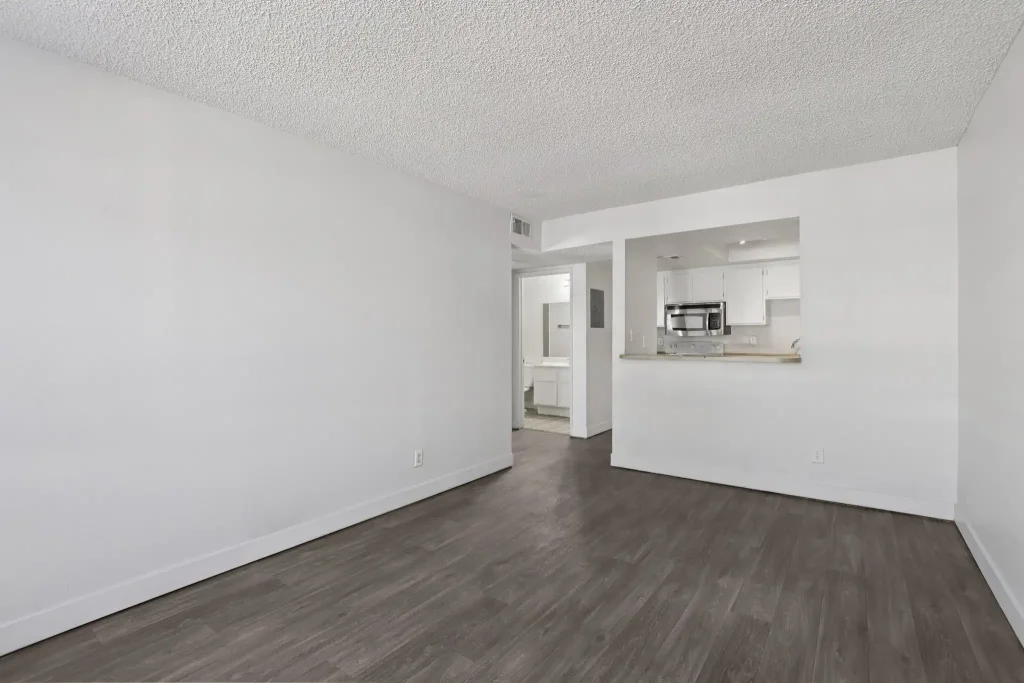 Ashford Manor Open Floor Plan